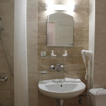 恩伊斯酒店 希典