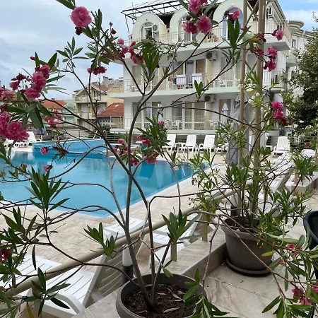 恩伊斯酒店 酒店 希典