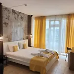 Onyx 3* Китен