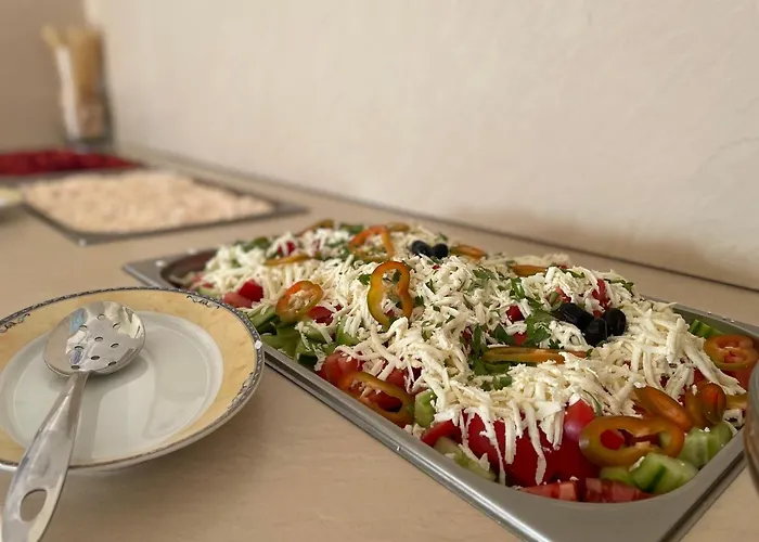 恩伊斯酒店 酒店 3*