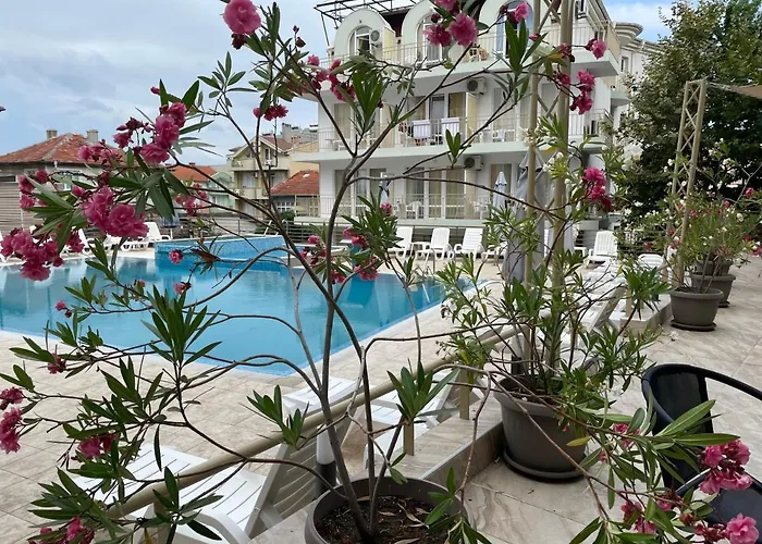 恩伊斯酒店 酒店 希典