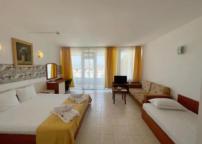 恩伊斯酒店 酒店 希典