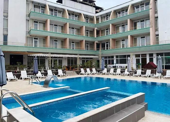 恩伊斯酒店 希典