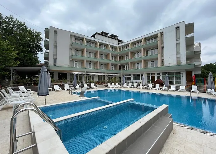 恩伊斯酒店 酒店