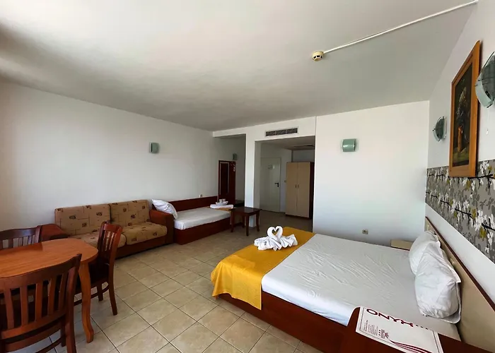 恩伊斯酒店 希典