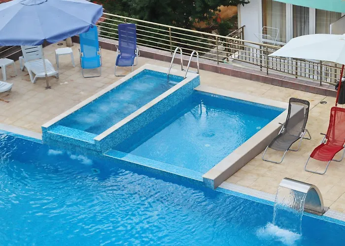 恩伊斯酒店 酒店